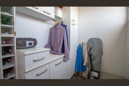 Apartamento à venda com 74m², 2 quartos e 3 vagasQuarto de Serviço