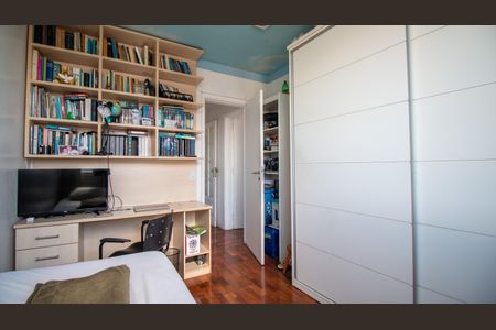 Apartamento à venda com 74m², 2 quartos e 3 vagasQuarto 1