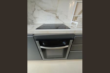 Apartamento à venda com 55m², 2 quartos e 2 vagas Apartamento à venda com 55m², 2 quartos e 2 vagasCozinha - Armários