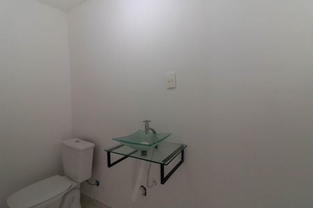 Casa à venda com 180m², 3 quartos e 3 vagasBanheiro da Edícula