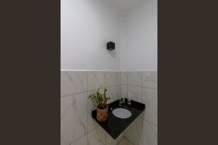 Casa à venda com 180m², 3 quartos e 3 vagasBanheiro Social