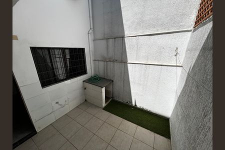 Casa à venda com 240m², 3 quartos e 2 vagasQuintal