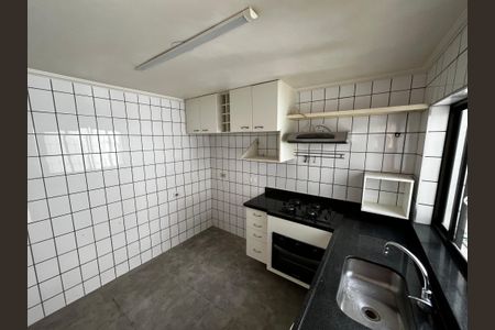 Casa à venda com 240m², 3 quartos e 2 vagasCozinha