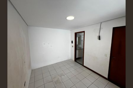 Casa à venda com 240m², 3 quartos e 2 vagas Suíte
