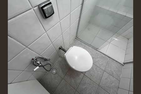 Casa à venda com 240m², 3 quartos e 2 vagasBanheiro da Suíte