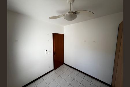 Casa à venda com 240m², 3 quartos e 2 vagasQuarto 2