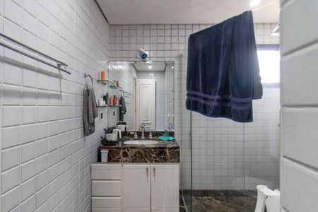Apartamento à venda com 96m², 2 quartos e 2 vagasBanheiro da Suíte 1