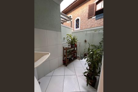 Casa à venda com 121m², 3 quartos e 2 vagas