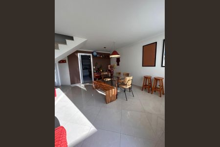 Casa à venda com 3 quartos, 121m² em Jardim Pinheiros, São Paulo