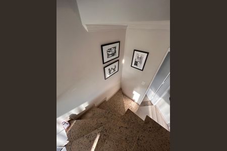 Casa à venda com 121m², 3 quartos e 2 vagas