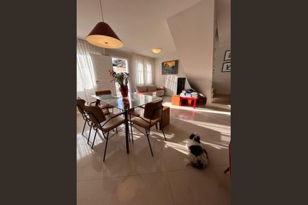 Casa à venda com 3 quartos, 121m² em Jardim Pinheiros, São Paulo