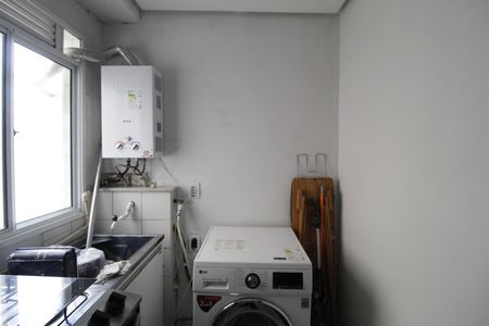 Área de Serviço de apartamento para alugar com 2 quartos, 59m² em Humaitá, Porto Alegre