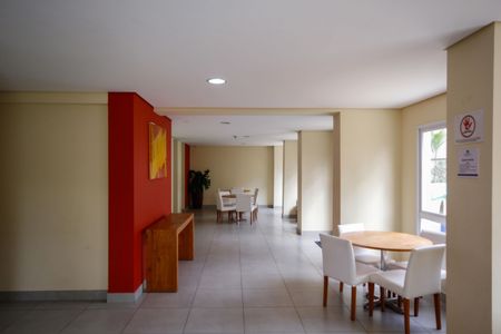 Apartamento à venda com 57m², 2 quartos e 1 vagaÁrea comum 