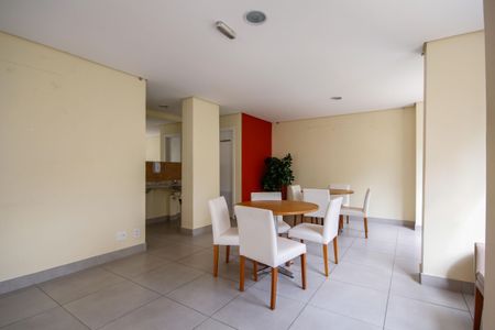 Apartamento à venda com 57m², 2 quartos e 1 vagaÁrea comum 