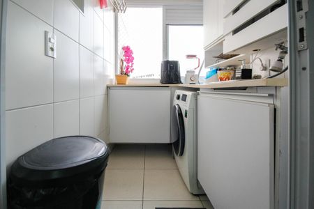 Apartamento à venda com 57m², 2 quartos e 1 vagaÁrea de Serviço