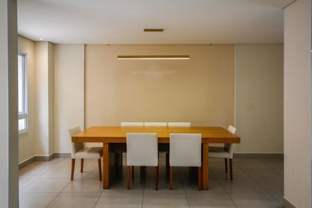 Apartamento à venda com 57m², 2 quartos e 1 vagaÁrea comum 