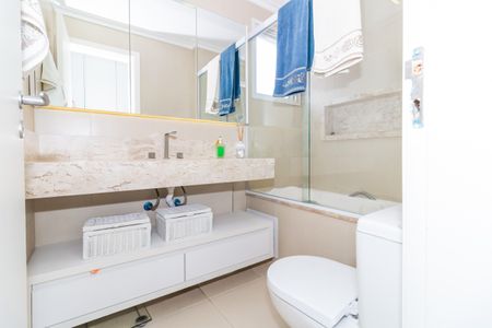 Apartamento à venda com 127m², 3 quartos e 3 vagasBanheiro da Suíte 1