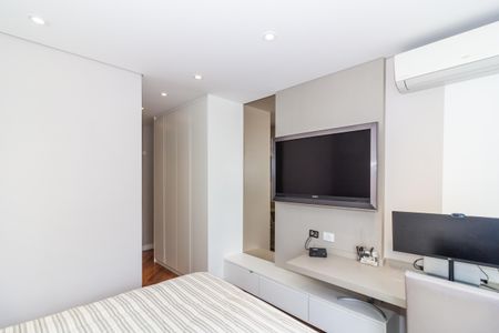 Apartamento à venda com 127m², 3 quartos e 3 vagasSuíte 1