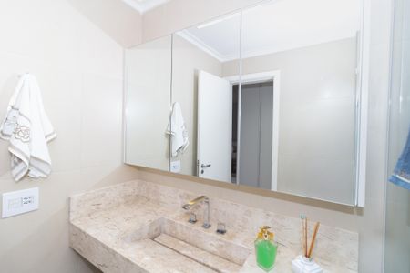 Apartamento à venda com 127m², 3 quartos e 3 vagasBanheiro da Suíte 1