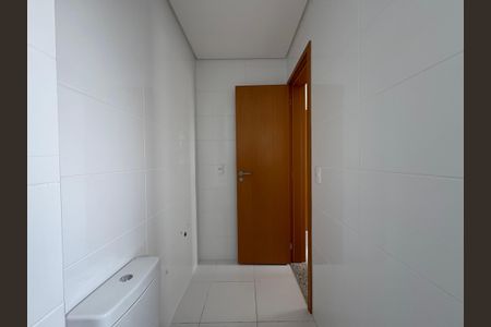 Apartamento à venda com 64m², 2 quartos e 2 vagasBanheiro da Suíte