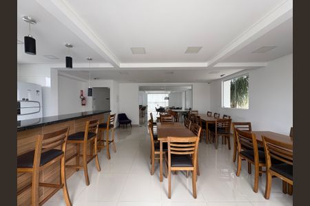 Apartamento à venda com 64m², 2 quartos e 2 vagasÁrea comum - Salão de festas