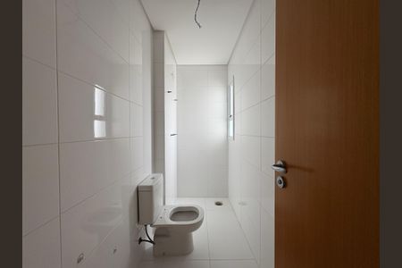 Apartamento à venda com 64m², 2 quartos e 2 vagasBanheiro Social