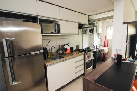 Apartamento à venda com 58m², 2 quartos e 1 vaga Apartamento à venda com 58m², 2 quartos e 1 vagaCozinha e Área de Serviço