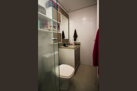 Apartamento à venda com 58m², 2 quartos e 1 vaga Apartamento à venda com 58m², 2 quartos e 1 vagaBanheiro da Suíte