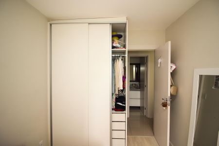 Apartamento à venda com 58m², 2 quartos e 1 vaga Apartamento à venda com 58m², 2 quartos e 1 vagaQuarto