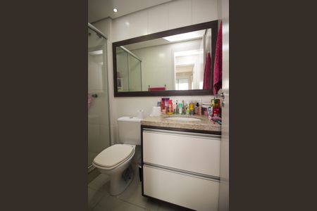 Apartamento à venda com 58m², 2 quartos e 1 vaga Apartamento à venda com 58m², 2 quartos e 1 vagaBanheiro Social