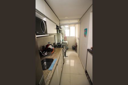 Apartamento à venda com 58m², 2 quartos e 1 vaga Apartamento à venda com 58m², 2 quartos e 1 vagaCozinha e Área de Serviço