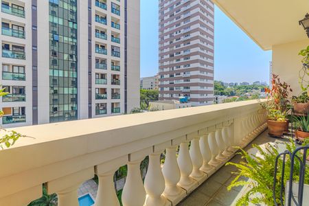 Varanda da Sala de apartamento à venda com 4 quartos, 246m² em Pinheiros, São Paulo