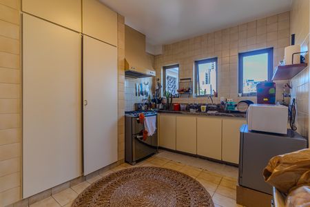 Apartamento à venda com 246m², 4 quartos e 4 vagas Apartamento à venda com 246m², 4 quartos e 4 vagasCozinha