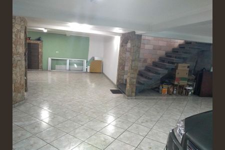 Casa à venda com 3 quartos, 430m² em Jardim Iva, São Paulo