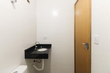 Apartamento à venda com 36m², 2 quartos e sem vaga Apartamento à venda com 36m², 2 quartos e sem vagaBanheiro Social