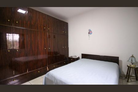 Casa à venda com 150m², 2 quartos e 2 vagas Casa à venda com 150m², 2 quartos e 2 vagasQuarto 1