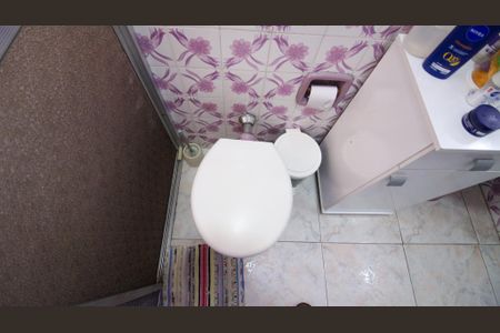 Casa à venda com 150m², 2 quartos e 2 vagas Casa à venda com 150m², 2 quartos e 2 vagasBanheiro