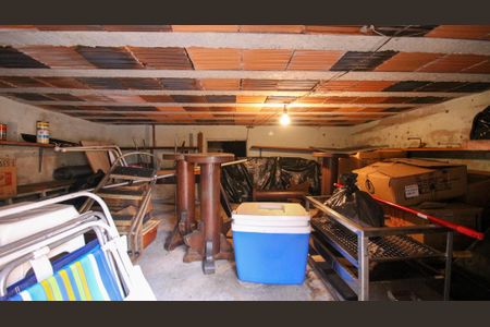 Casa à venda com 150m², 2 quartos e 2 vagas Casa à venda com 150m², 2 quartos e 2 vagasÁrea comum