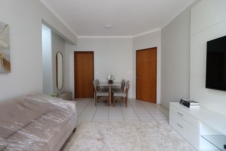 Apartamento para alugar com 117m², 3 quartos e 2 vagasSala