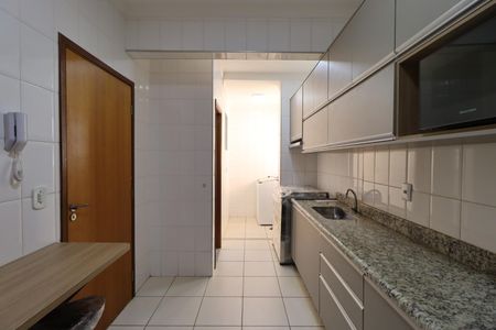 Apartamento para alugar com 117m², 3 quartos e 2 vagasCozinha