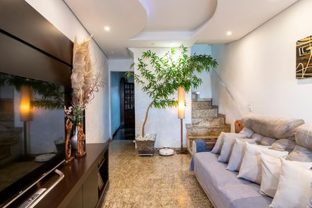 Sala de Estar de casa à venda com 3 quartos, 158m² em Jardim Cachoeira, São Paulo