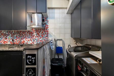 Casa à venda com 158m², 3 quartos e 1 vagaÁrea de Serviço