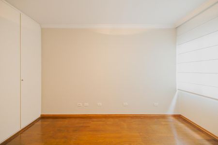 Apartamento à venda com 130m², 3 quartos e 2 vagasSuíte 1