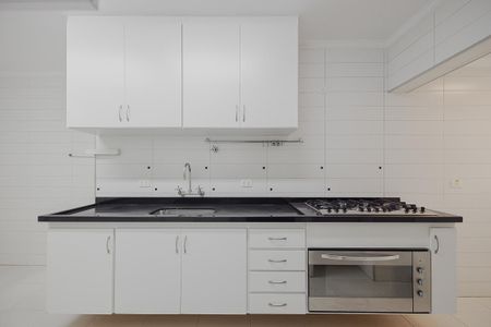 Apartamento à venda com 130m², 3 quartos e 2 vagasCozinha