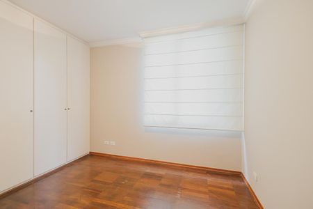 Apartamento à venda com 130m², 3 quartos e 2 vagasSuíte 2