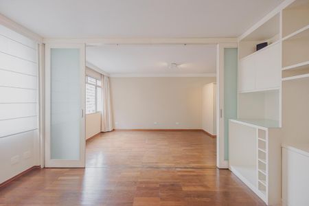 Apartamento à venda com 130m², 3 quartos e 2 vagasQuarto