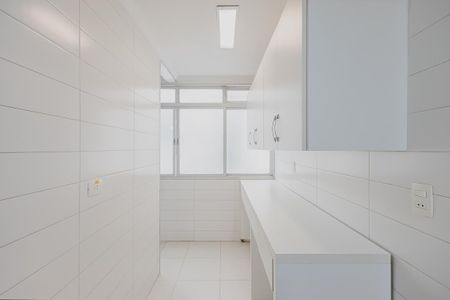 Apartamento à venda com 130m², 3 quartos e 2 vagasÁrea de Serviço