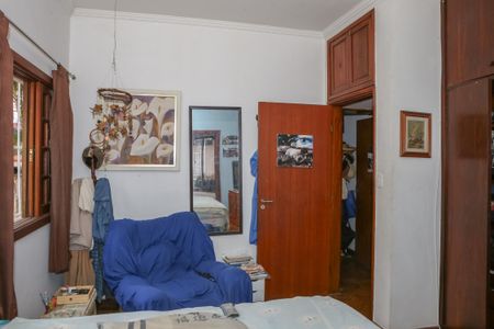 Casa à venda com 300m², 3 quartos e 6 vagas Casa à venda com 300m², 3 quartos e 6 vagasQuarto 2