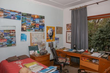 Casa à venda com 300m², 3 quartos e 6 vagas Casa à venda com 300m², 3 quartos e 6 vagasQuarto 1