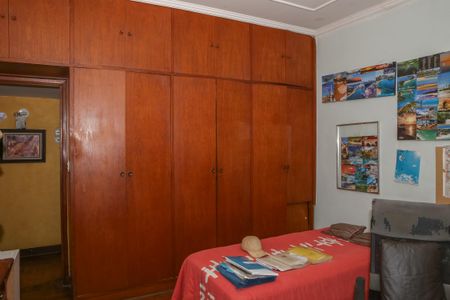 Casa à venda com 300m², 3 quartos e 6 vagas Casa à venda com 300m², 3 quartos e 6 vagasQuarto 1